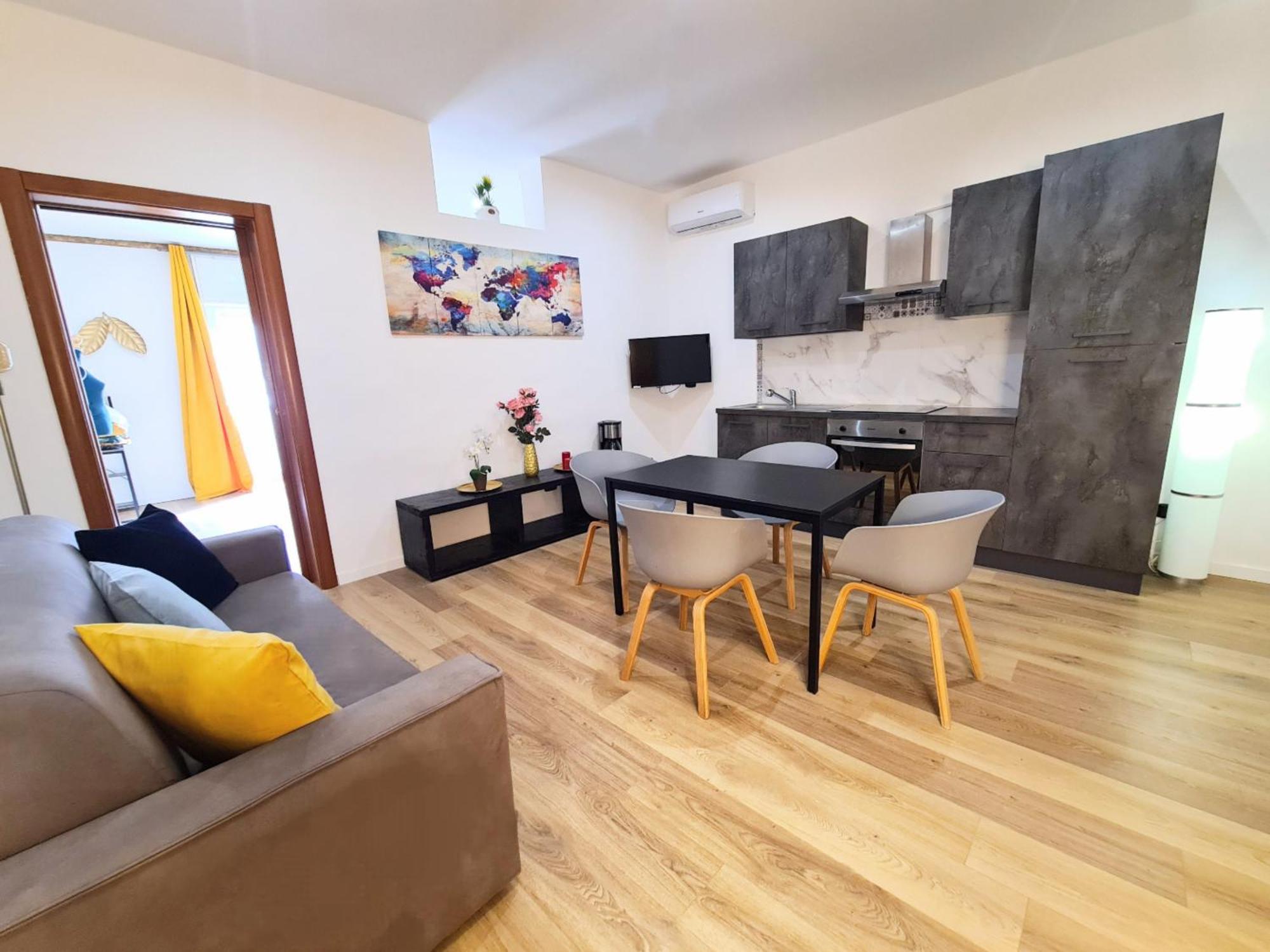 Luxury Flat In Center By The Sea Appartement Bari Buitenkant foto